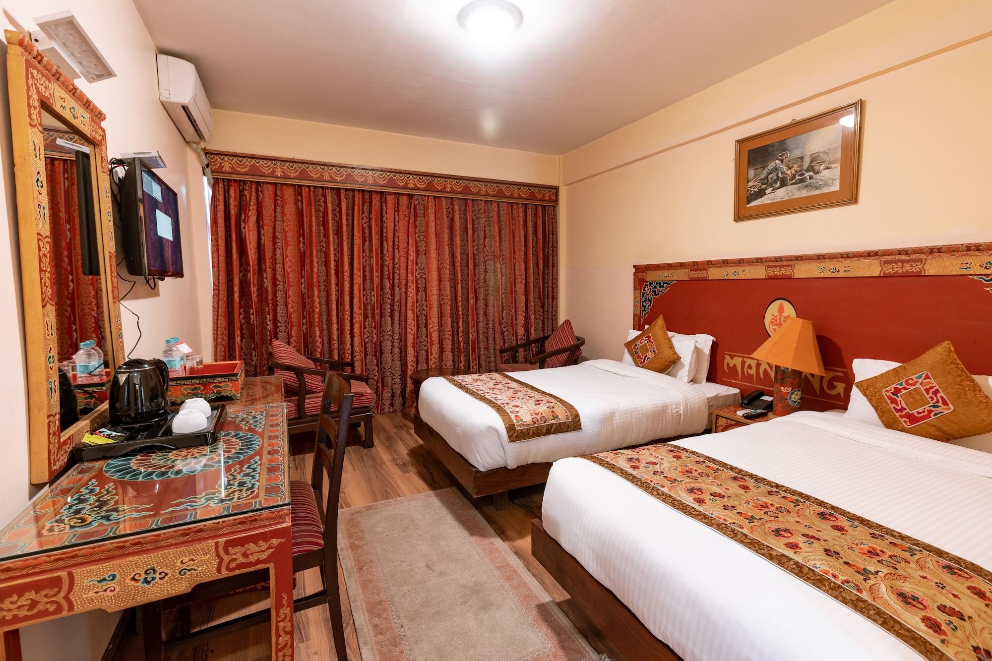 Hotel Manang Катманду Экстерьер фото