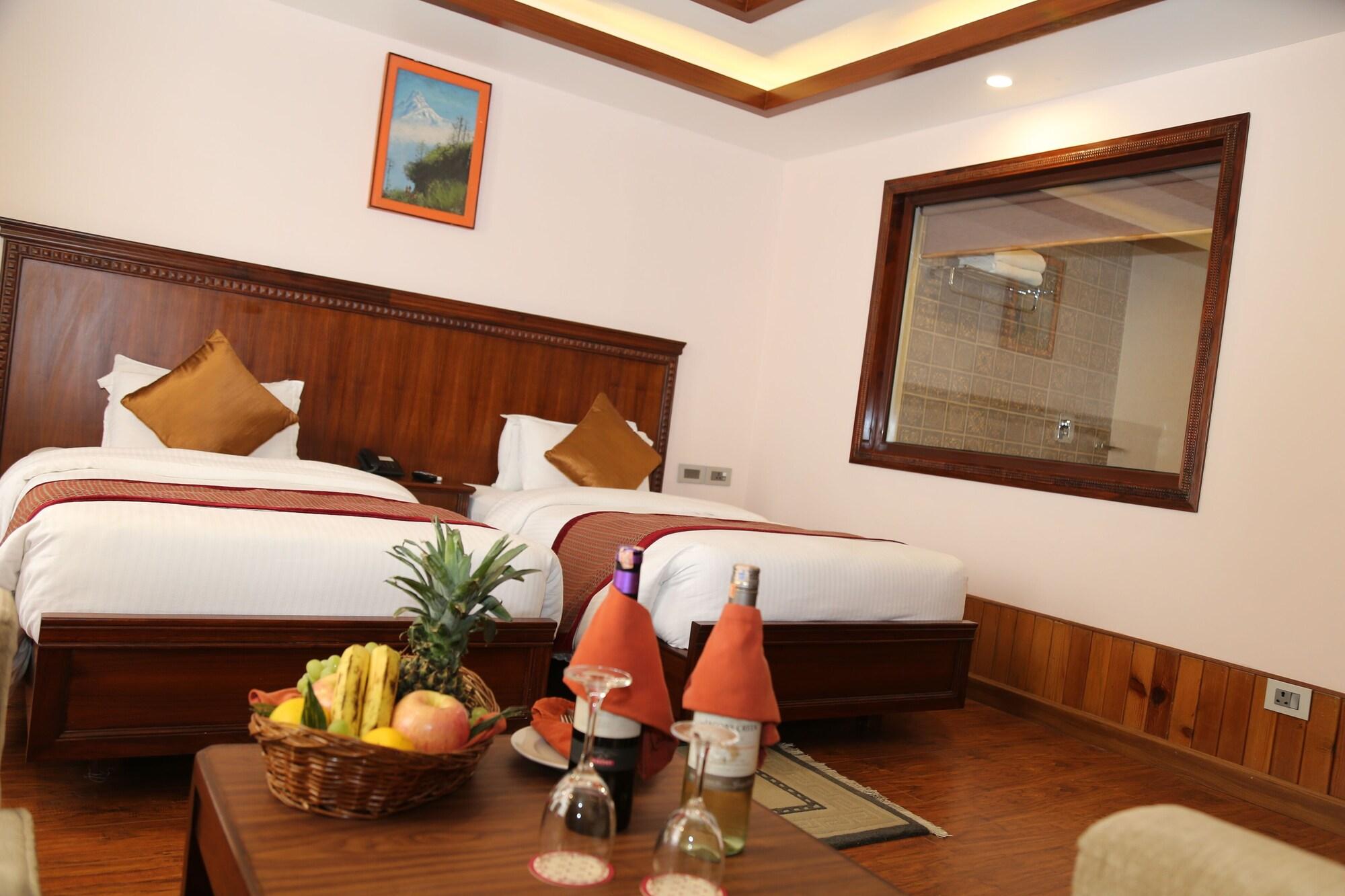 Hotel Manang Катманду Экстерьер фото