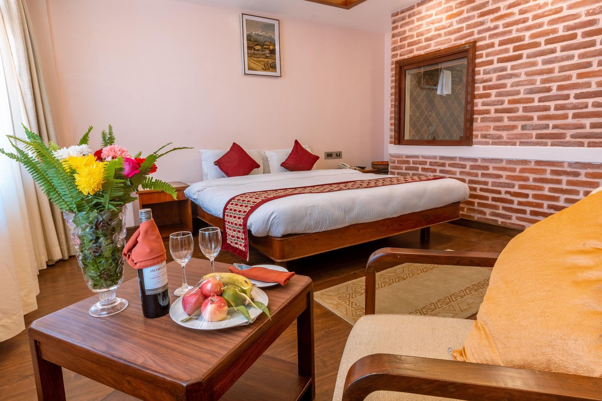 Hotel Manang Катманду Экстерьер фото